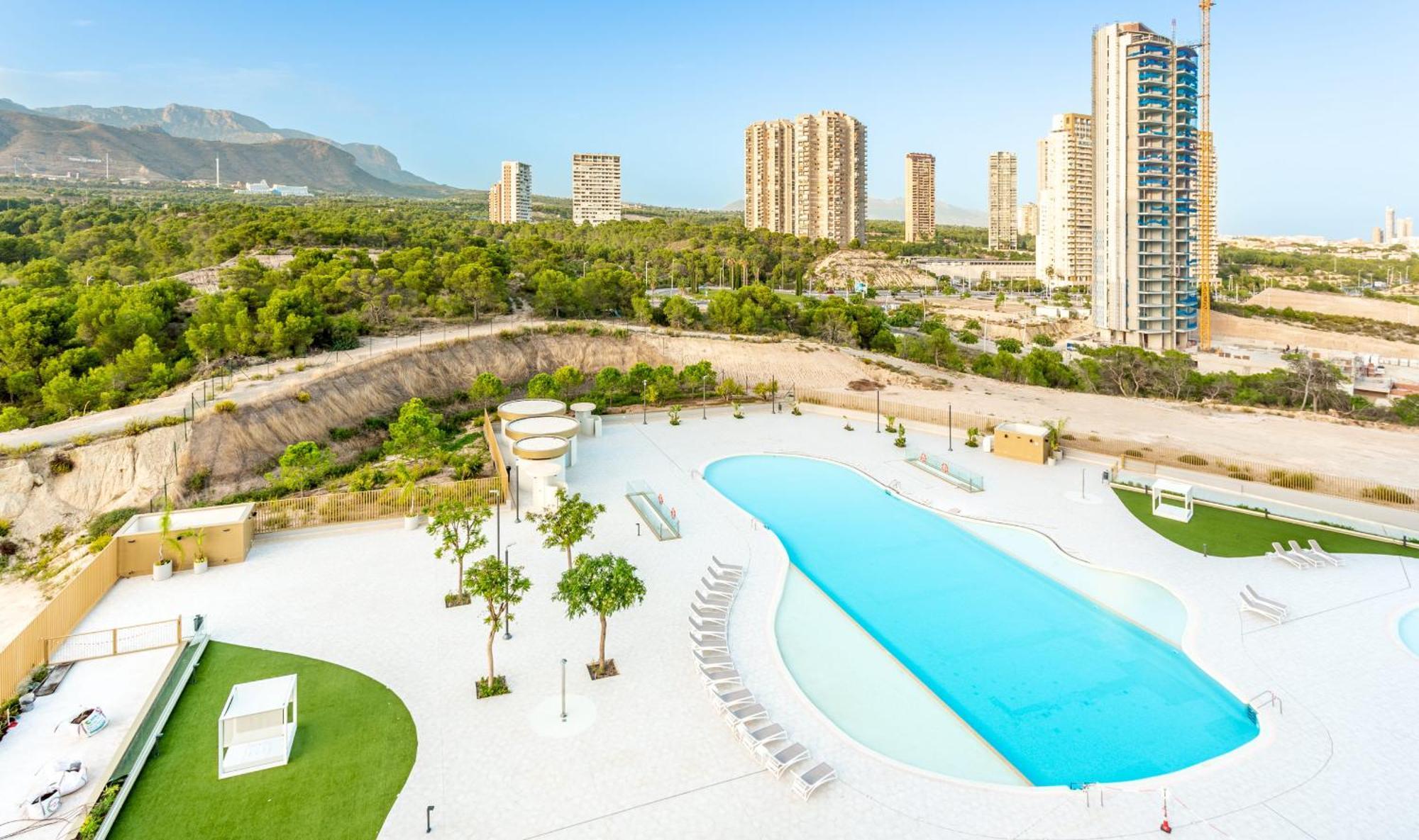 Intempo By Holuxe - 216 - 21St Floor Apartment Бенидорм Екстериор снимка