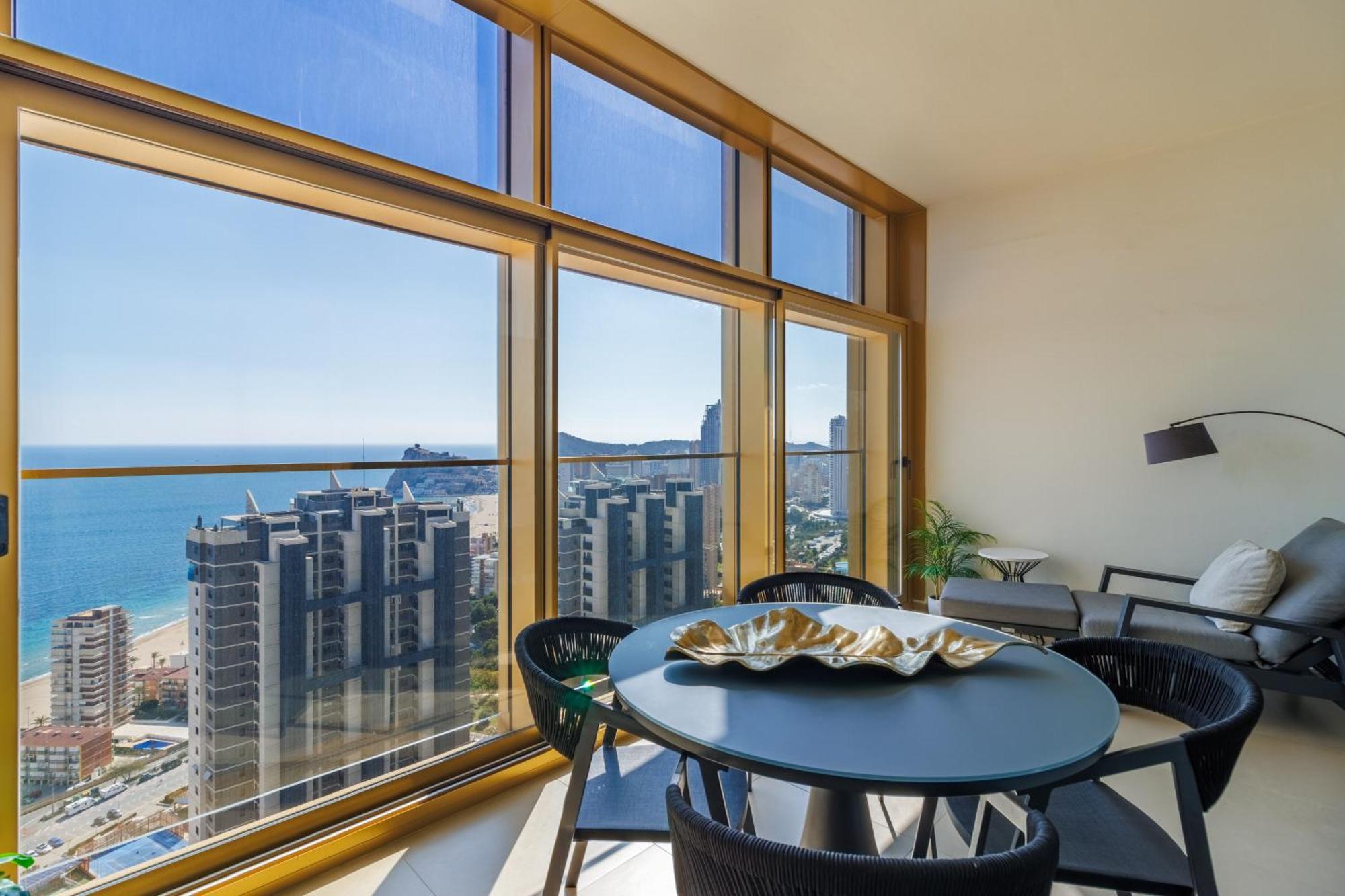 Intempo By Holuxe - 216 - 21St Floor Apartment Бенидорм Екстериор снимка
